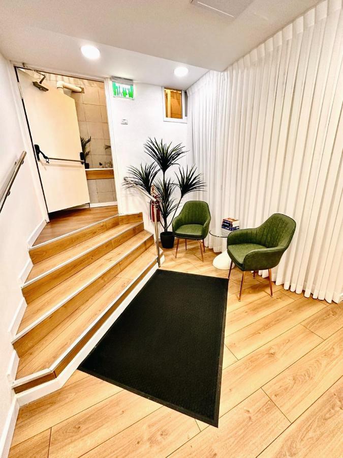 Underground Hotel เทลอาวีฟ ภายนอก รูปภาพ