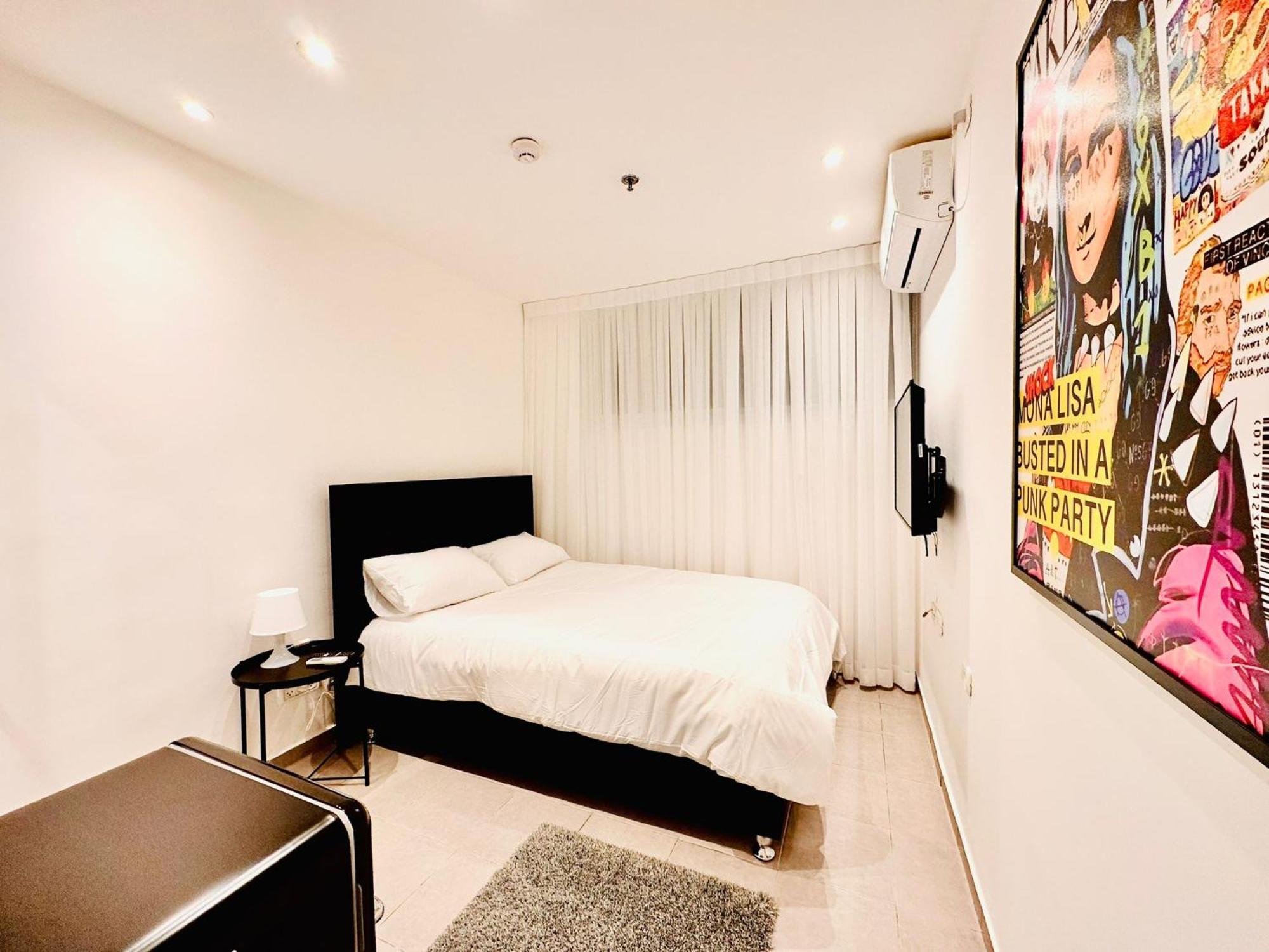 Underground Hotel เทลอาวีฟ ภายนอก รูปภาพ