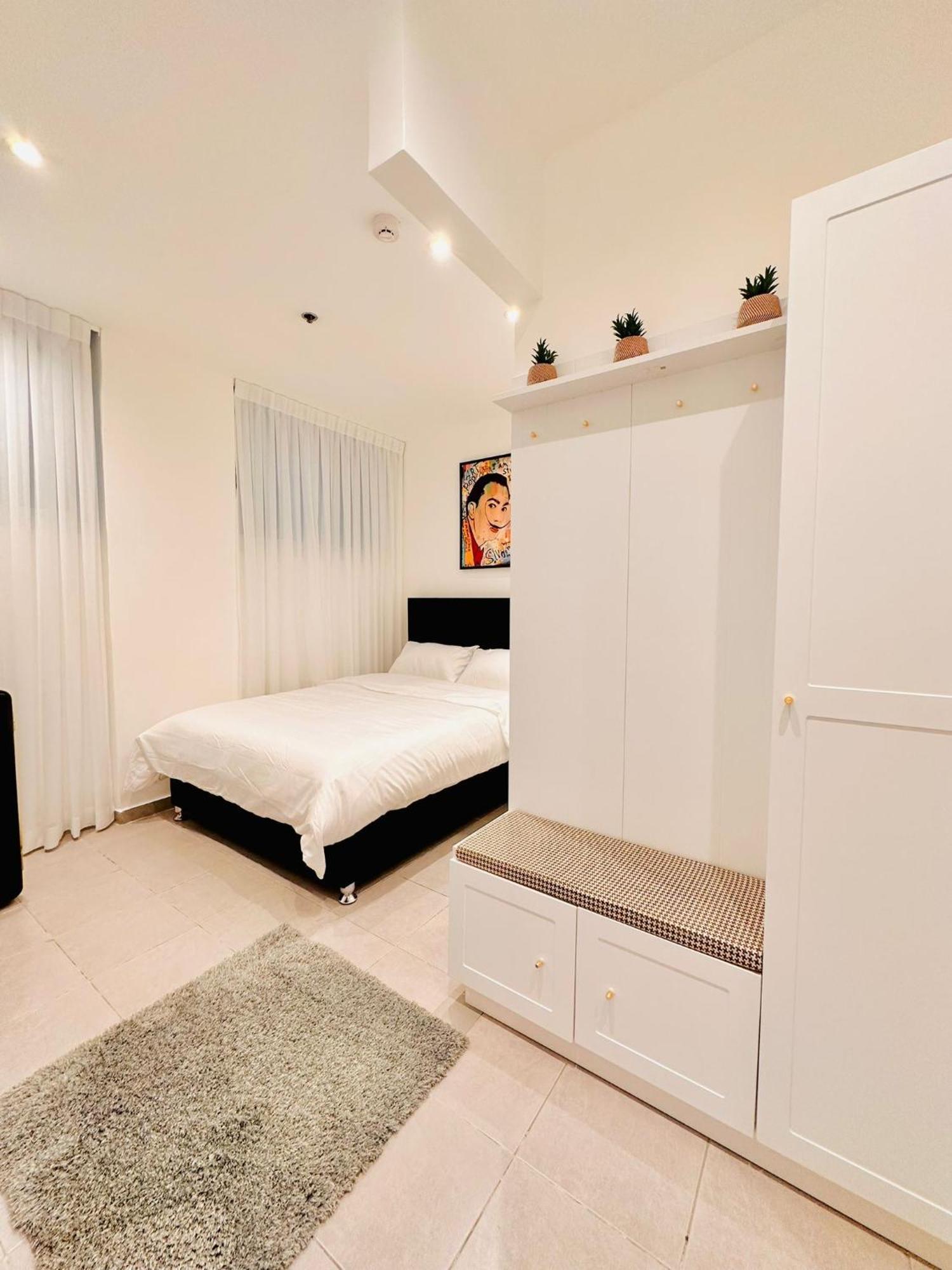 Underground Hotel เทลอาวีฟ ภายนอก รูปภาพ